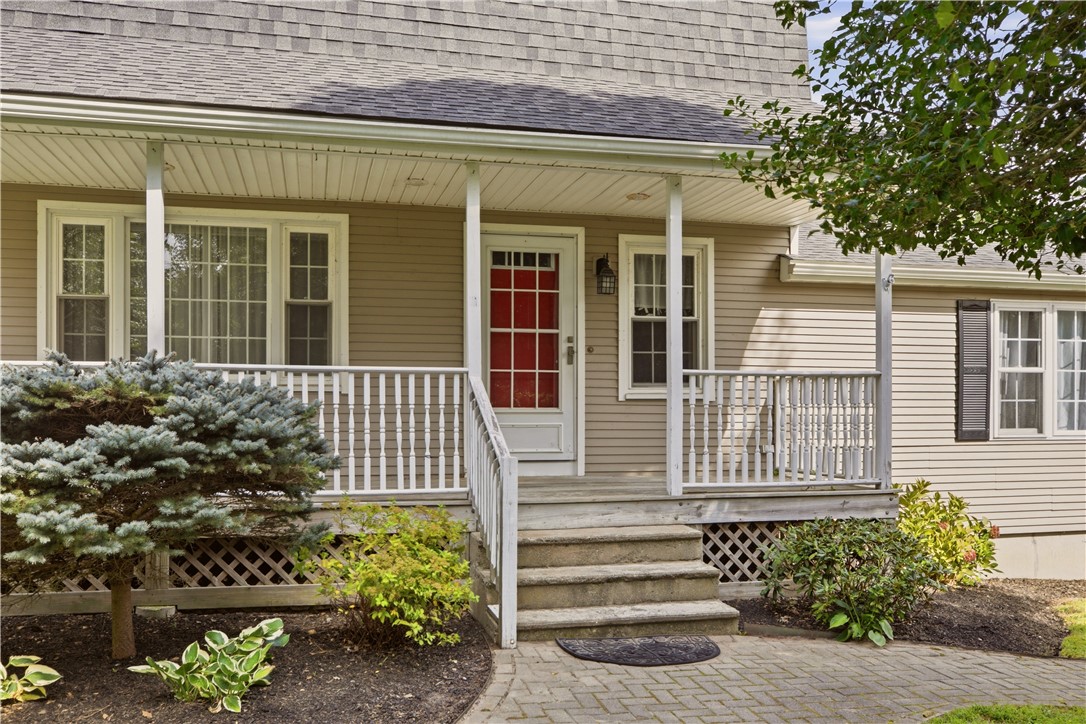 21 King Road Tiverton, RI 02878 - Photo 1 of 50 Gallery Image 1