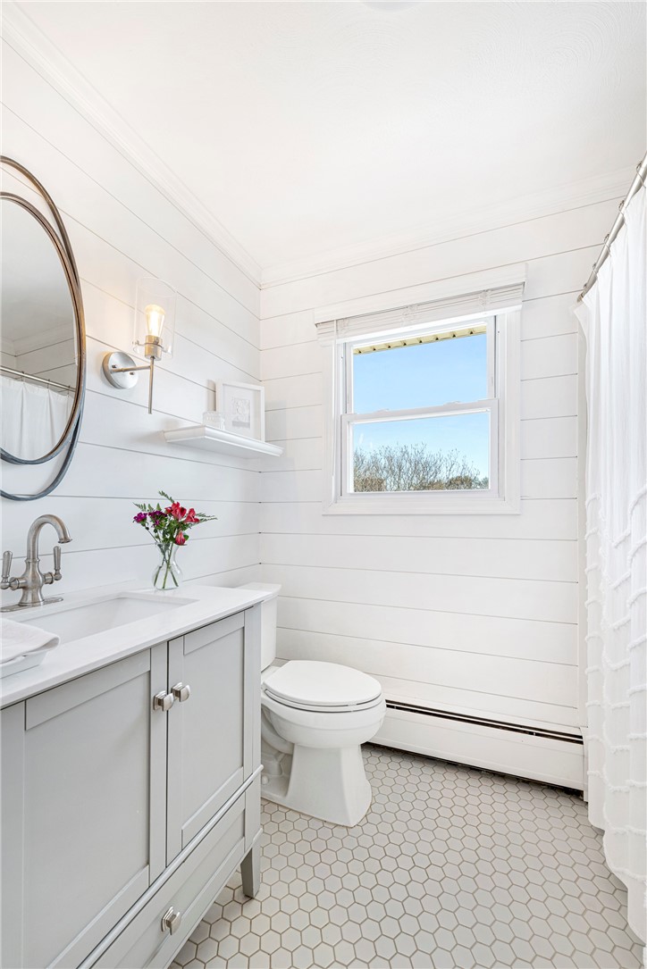 6 Jenkins Street Bristol, RI 02809 - Photo 20 of 36
