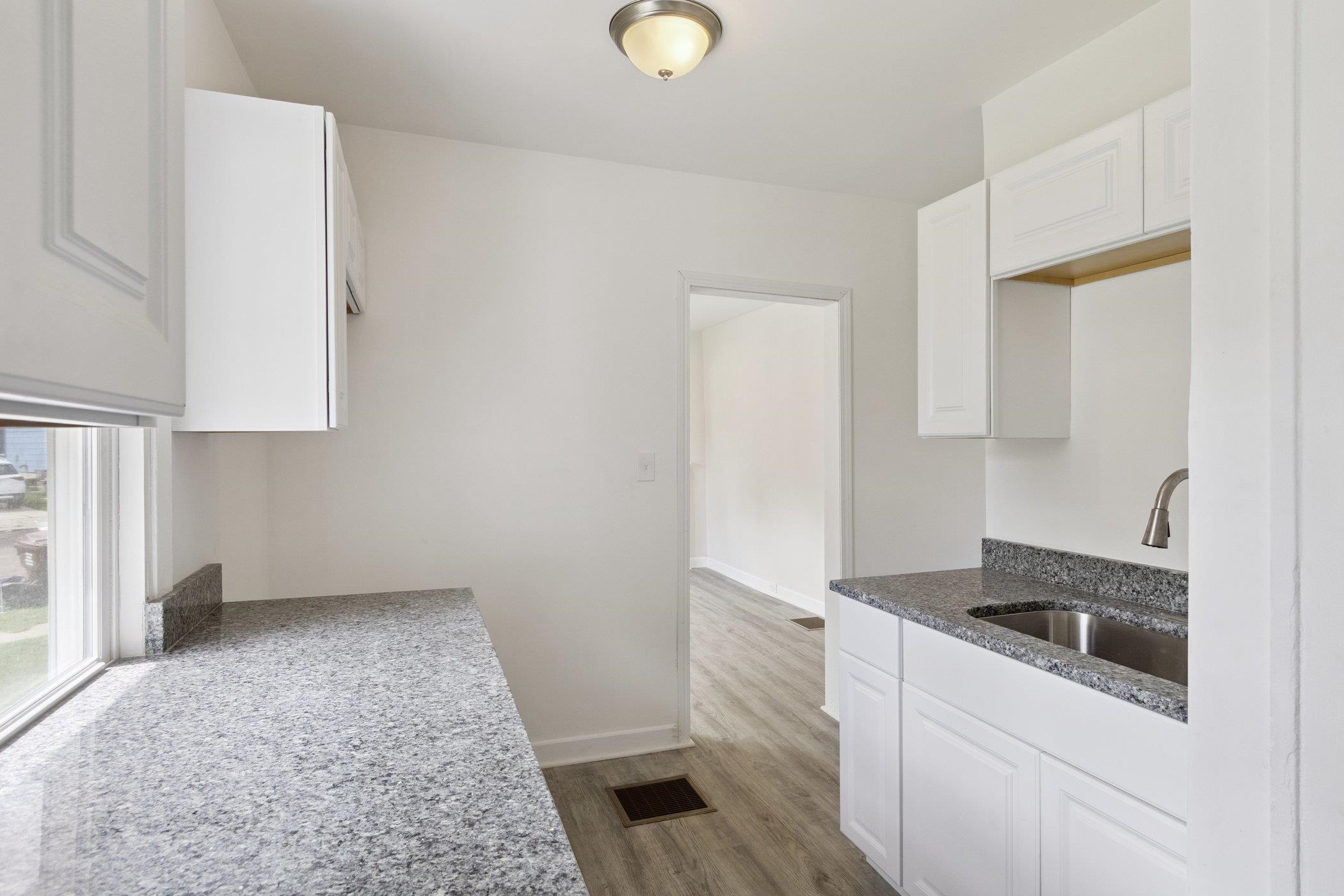 933 Ridge Avenue Rockford, IL 61103 - Photo 18 of 37 Gallery Image 18