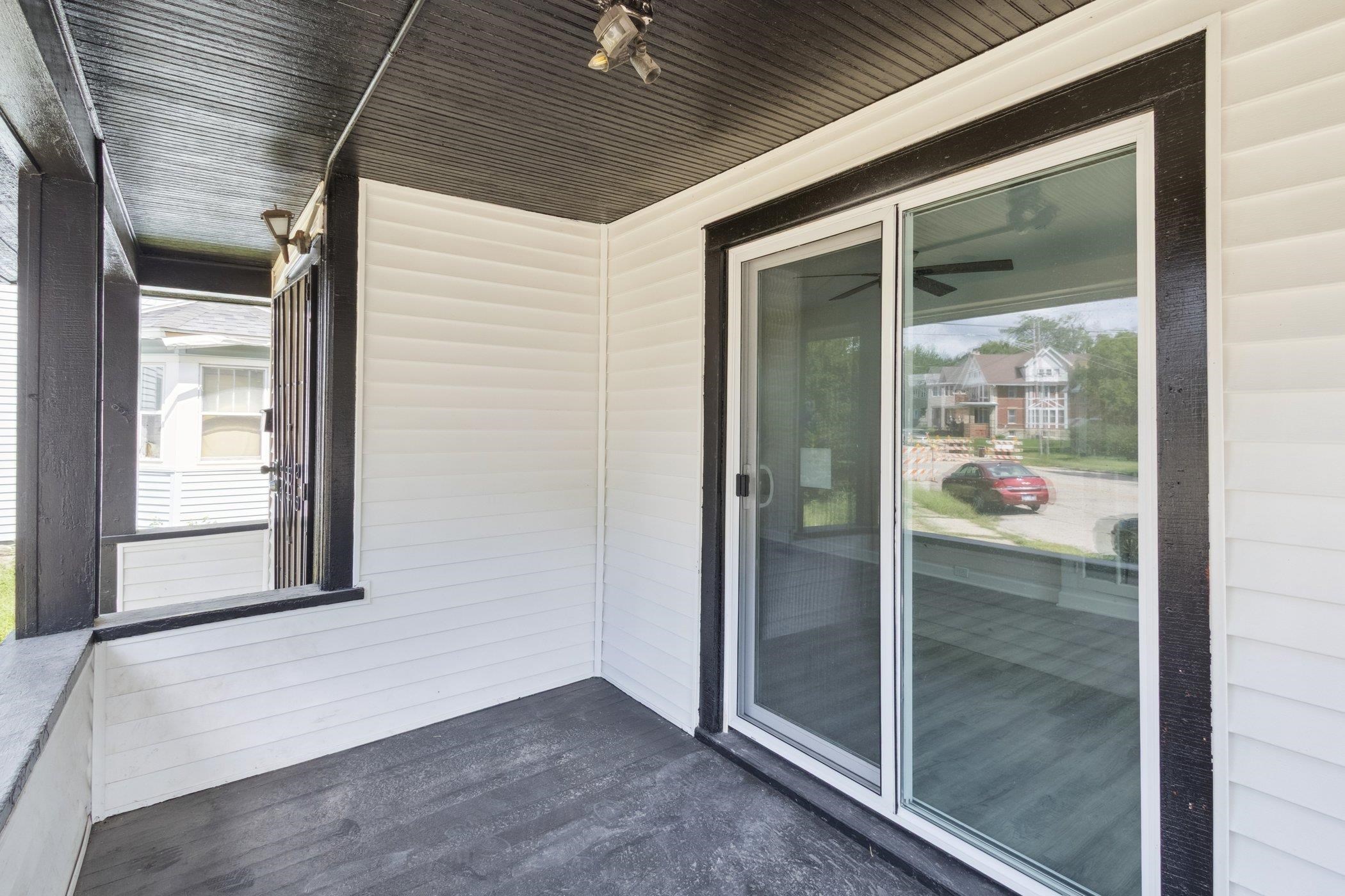 933 Ridge Avenue Rockford, IL 61103 - Photo 7 of 37 Gallery Image 7