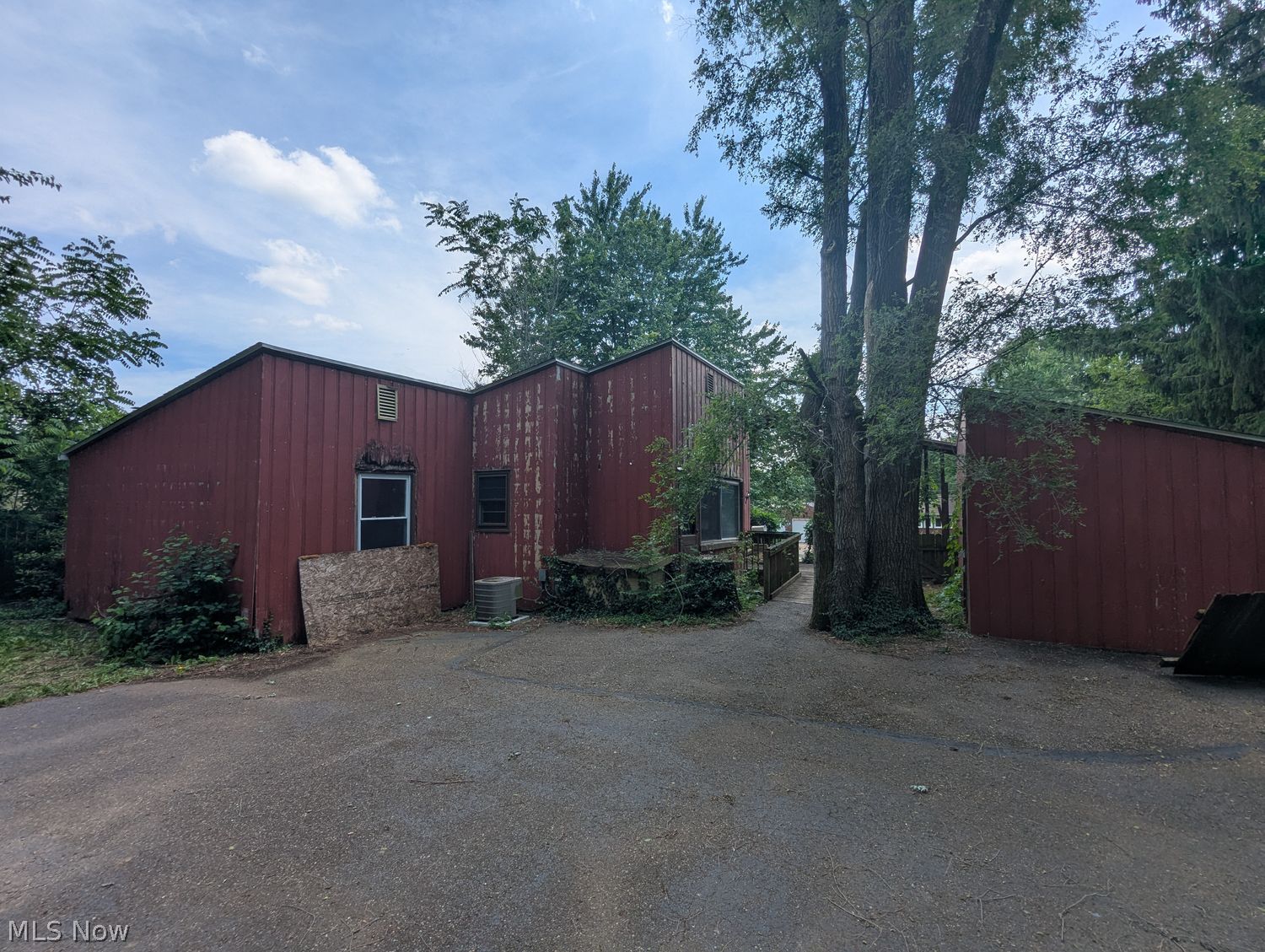 Undisclosed Address Canton, OH 44708 - Photo 3 of 11
