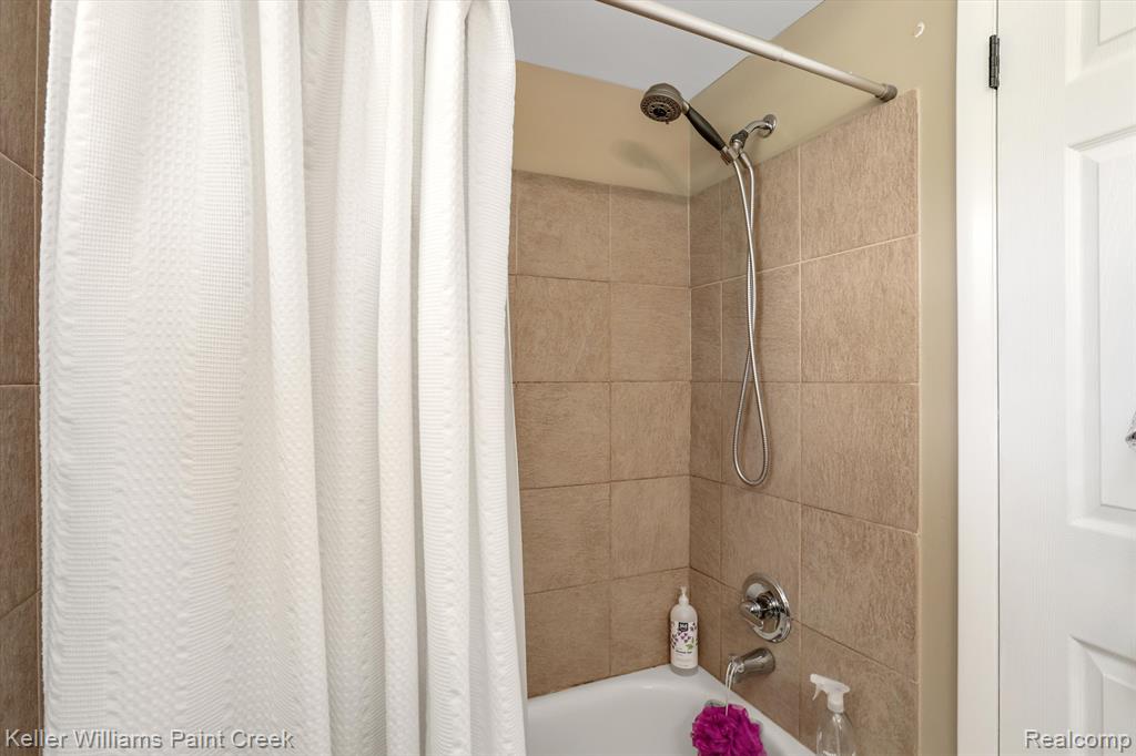 2604 Rochester Road, Unit 2 Royal Oak, MI 48073 - Photo 14 of 22 Gallery Image 14