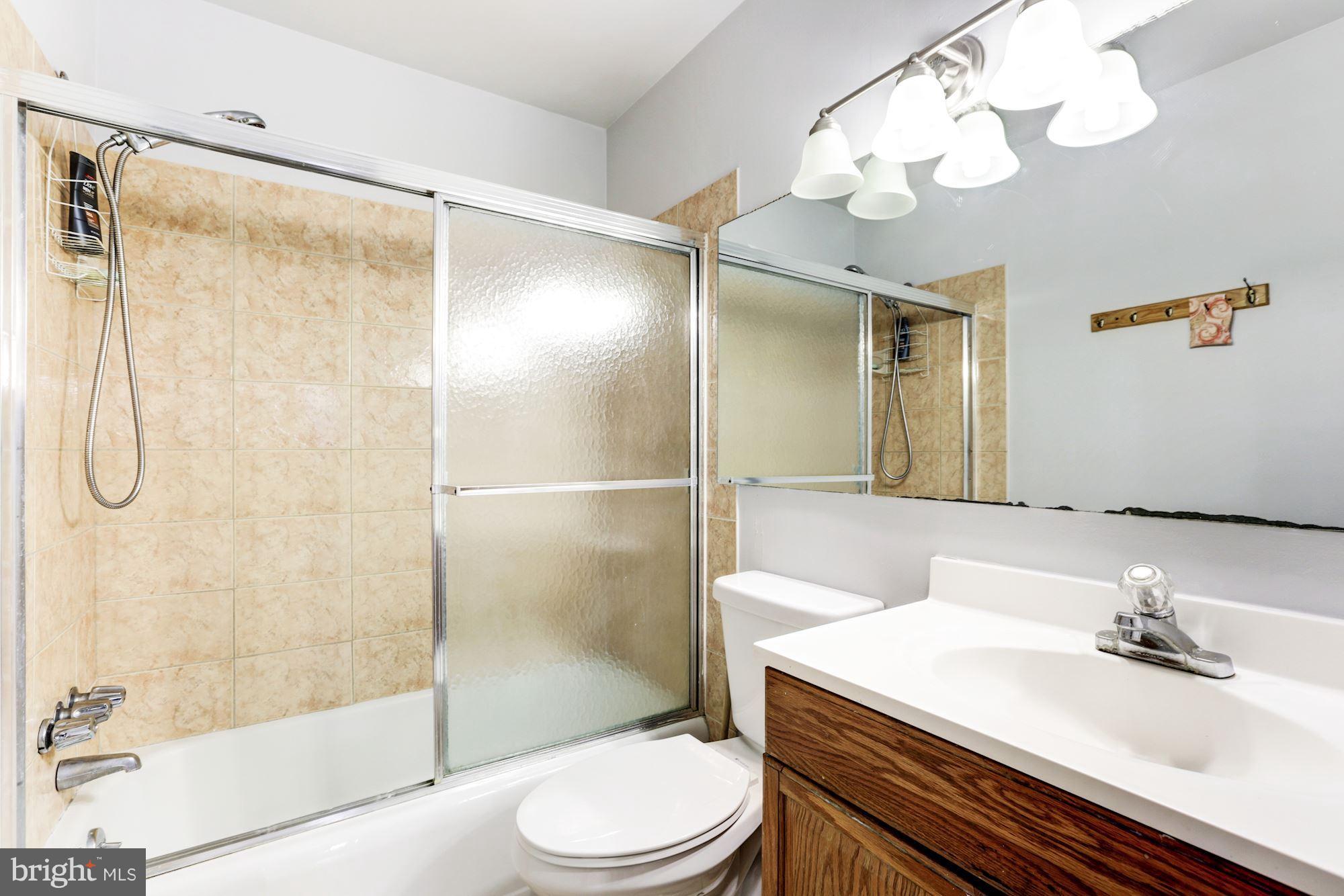 12409 Littleton Street Silver Spring, MD 20906 - Photo 18 of 31 Bath