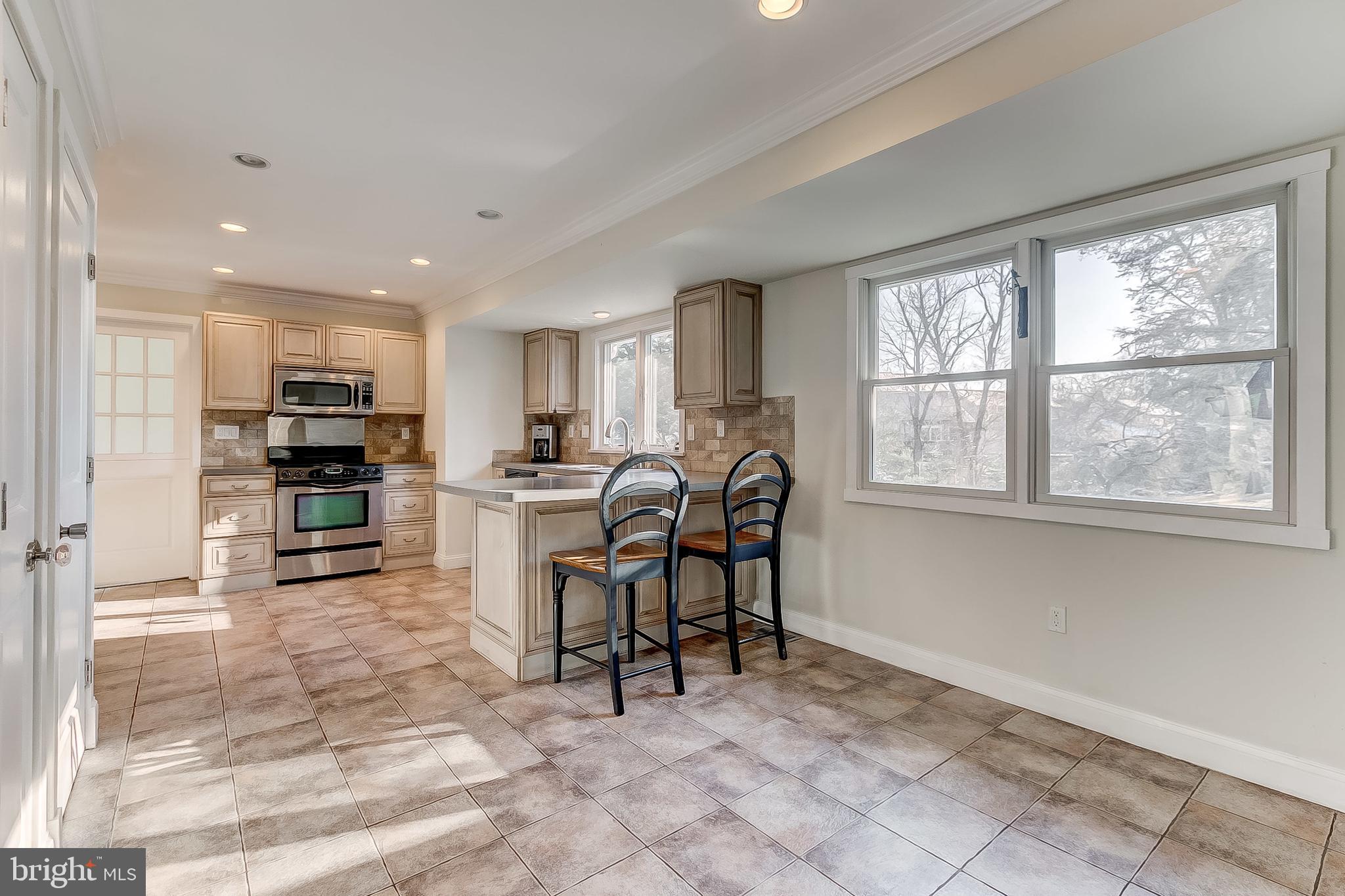 7841 Tick Neck Road Pasadena, MD 21122 - Photo 15 of 63 Kitchen