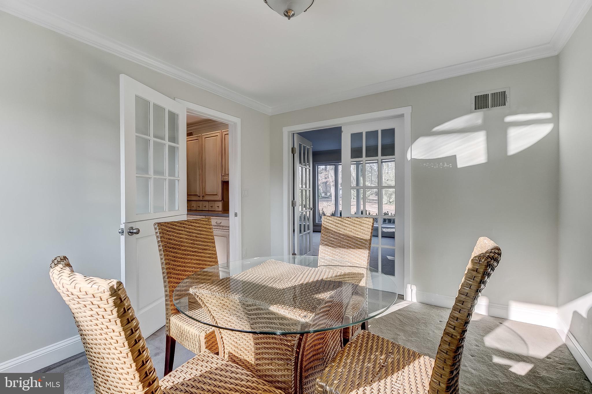 7841 Tick Neck Road Pasadena, MD 21122 - Photo 24 of 63 Dining Room