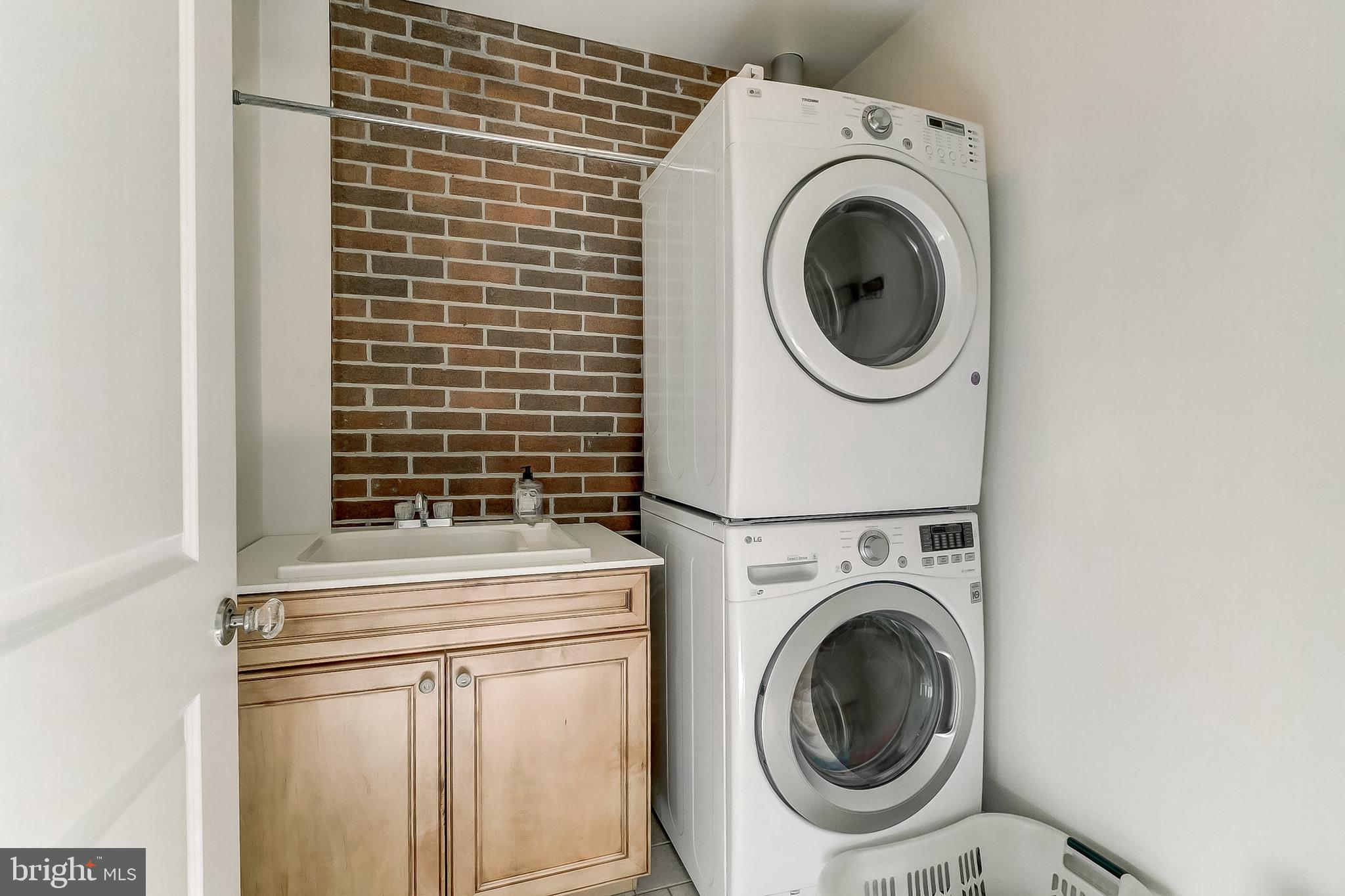 7841 Tick Neck Road Pasadena, MD 21122 - Photo 27 of 63 Laundry Room
