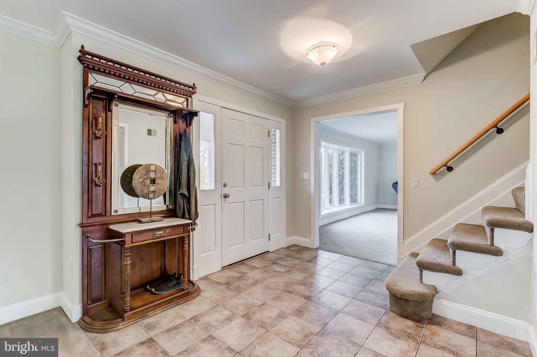 7841 Tick Neck Road Pasadena, MD 21122 - Photo 7 of 63 Foyer