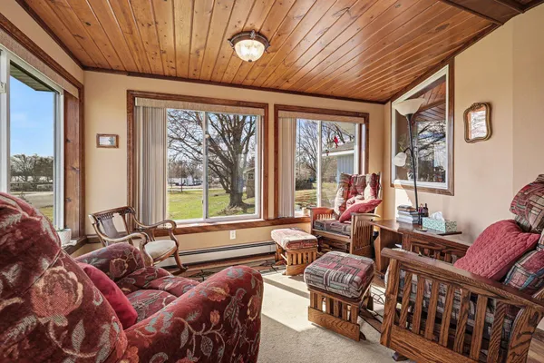 $750,000 | 828 Reunion Avenue, Fremont, MI 49412