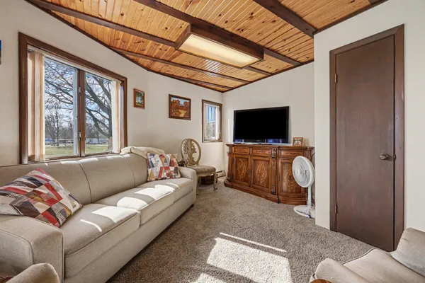 $750,000 | 828 Reunion Avenue, Fremont, MI 49412