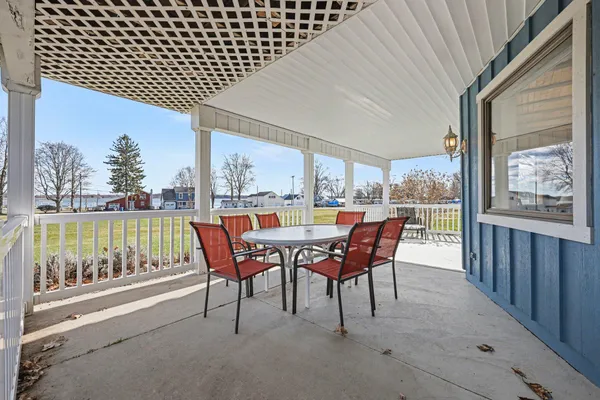 $750,000 | 828 Reunion Avenue, Fremont, MI 49412