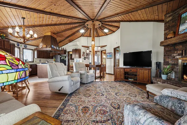 $750,000 | 828 Reunion Avenue, Fremont, MI 49412