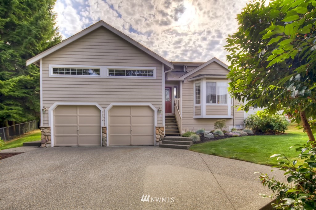 2582 Union Avenue Northeast Renton, WA 98059 - Photo 1 of 15 Gallery Image 1