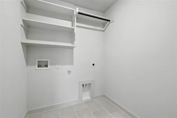 $324,990 | 126 Patrick Henry Drive, Venus, TX 76084