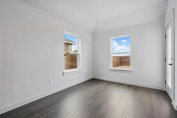 $324,990 | 126 Patrick Henry Drive, Venus, TX 76084