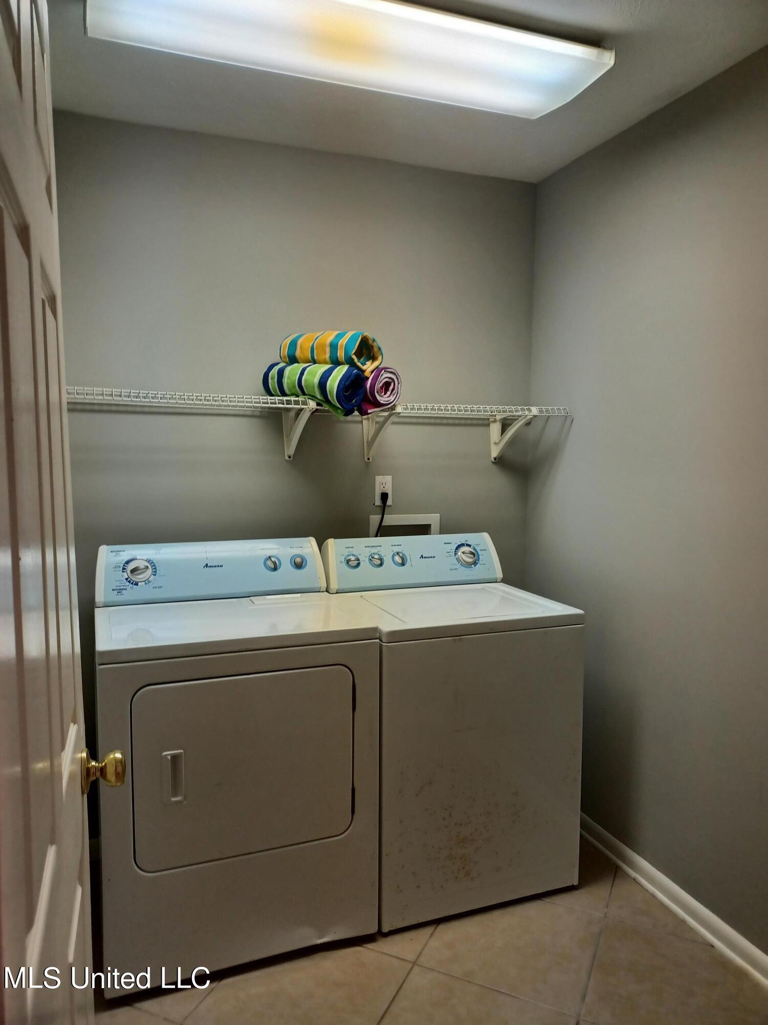 3510 Joe Coker Road Jackson, MS 39213 - Photo 16 of 19 Laundry room