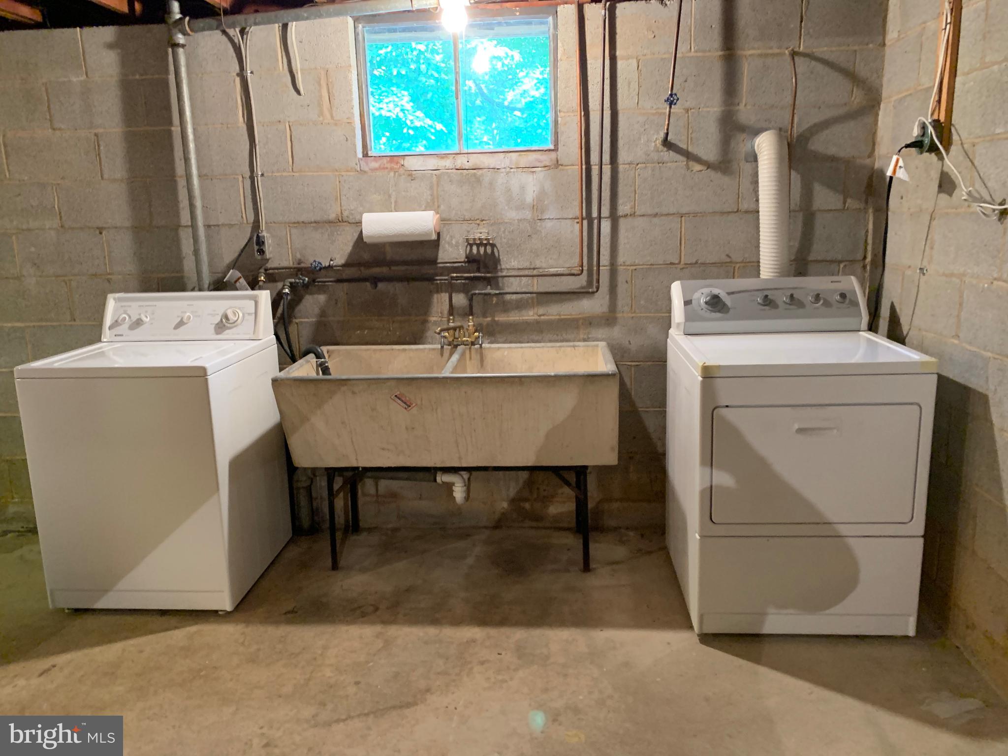 205 Delight Road Reisterstown, MD 21136 - Photo 18 of 26 Convenient laundry center