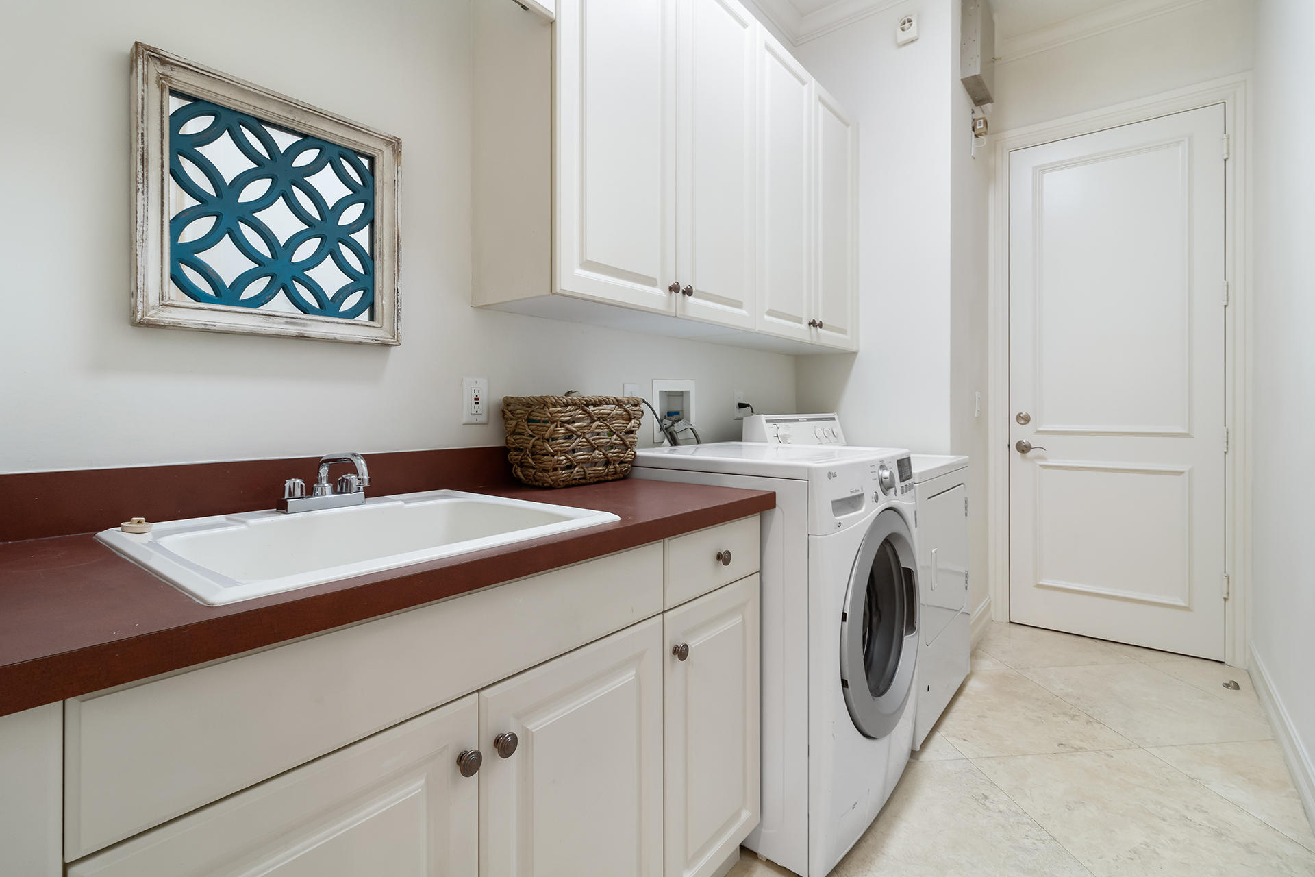 17562 Middlebrook Way Boca Raton, FL 33496 - Photo 44 of 82 Laundry Room