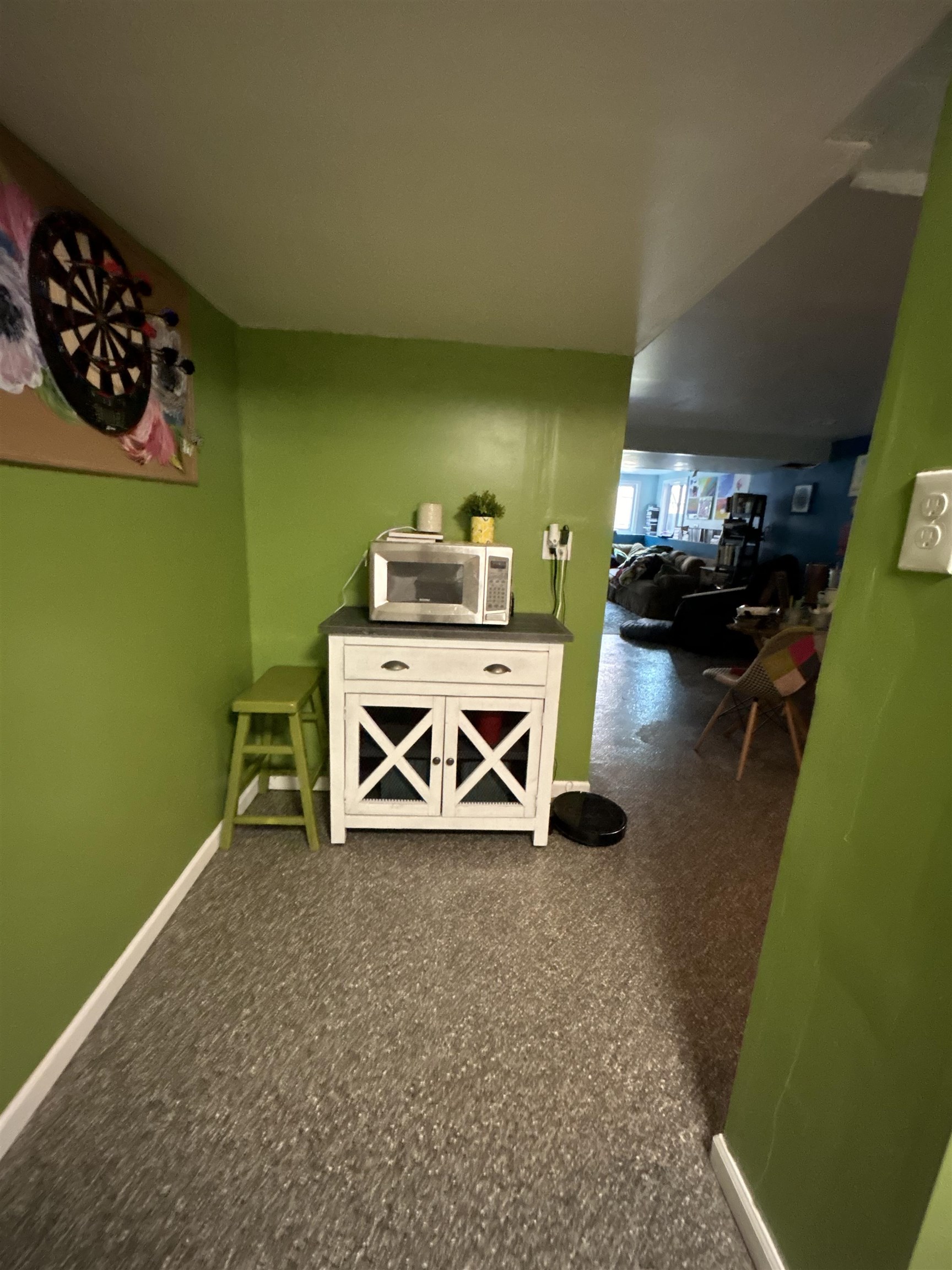 4563 Sunderman Road Rockford, IL 61114 - Photo 60 of 70 a room with furniture and a flat screen tv