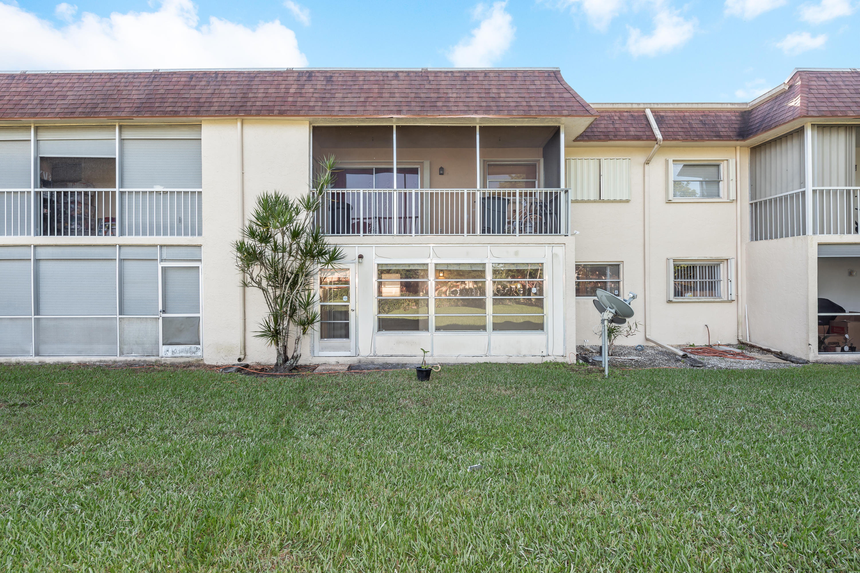 9210 Southwest 3rd Street, Unit 203 Boca Raton, FL 33428 - Photo 22 of 27 Green Space Behind Unit