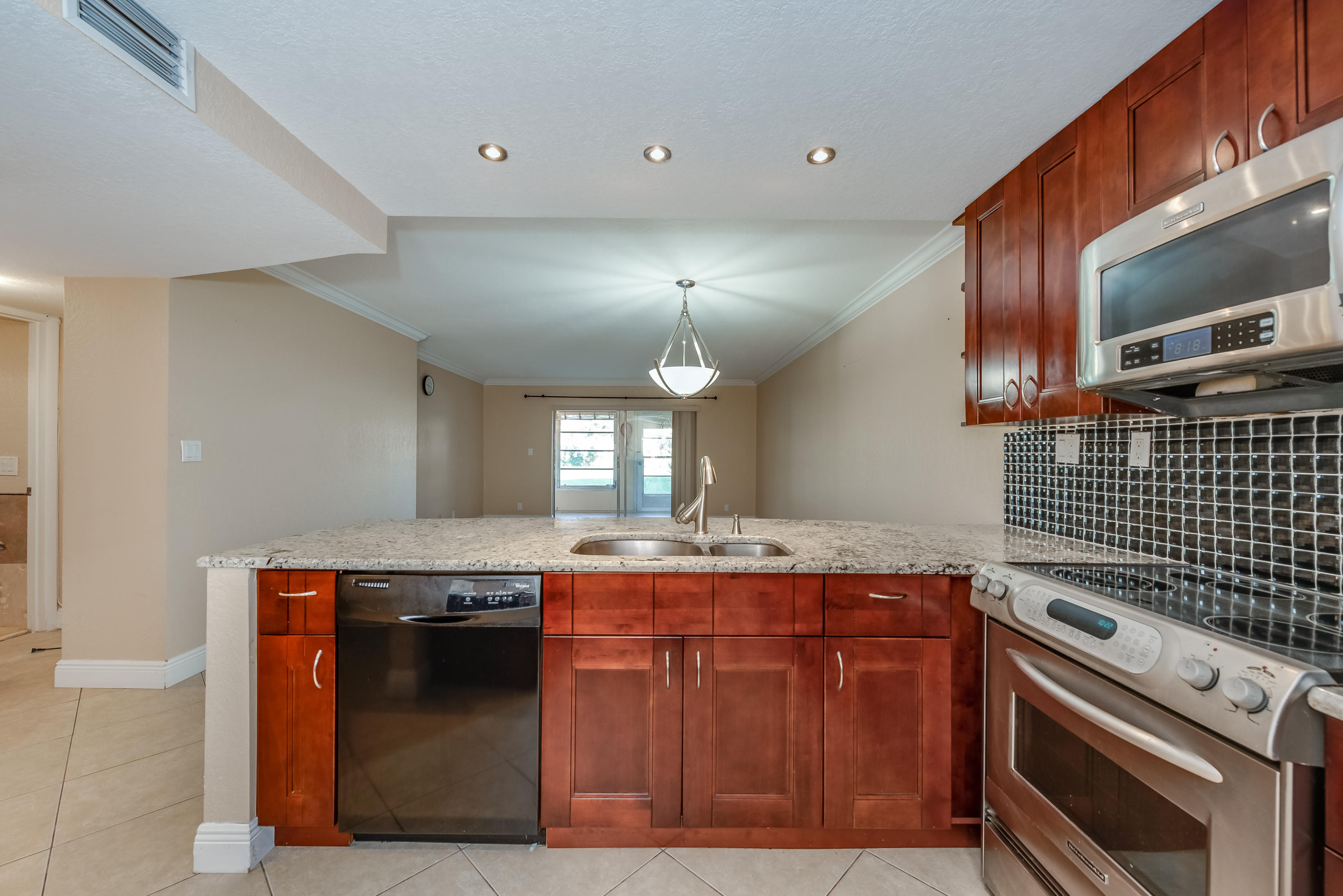 9210 Southwest 3rd Street, Unit 203 Boca Raton, FL 33428 - Photo 7 of 27 Kitchen