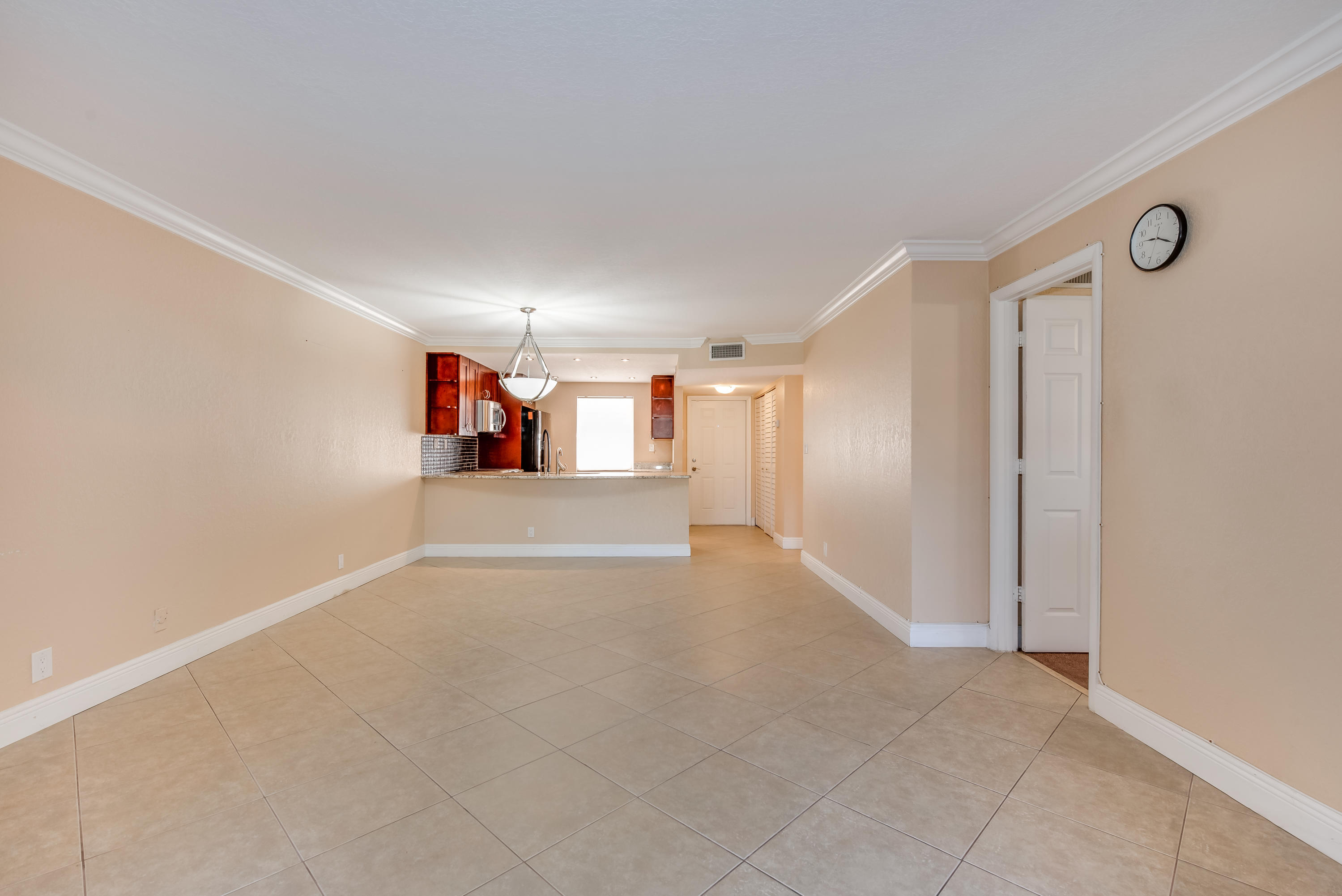 9210 Southwest 3rd Street, Unit 203 Boca Raton, FL 33428 - Photo 10 of 27 Living Room