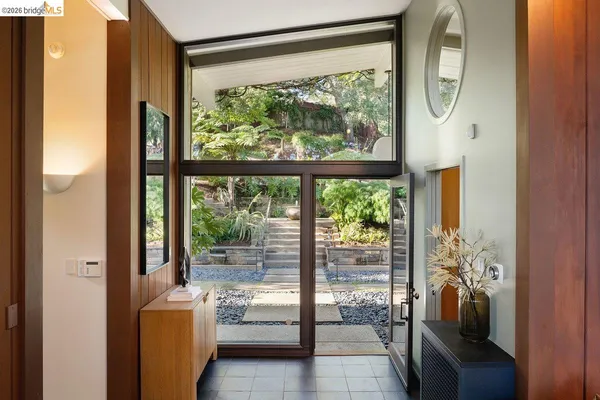 $2,395,000 | 2871 Morley Drive, Oakland, CA 94611