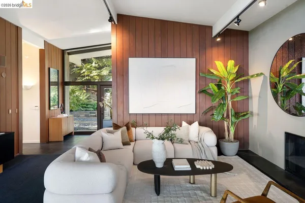 $2,395,000 | 2871 Morley Drive, Oakland, CA 94611