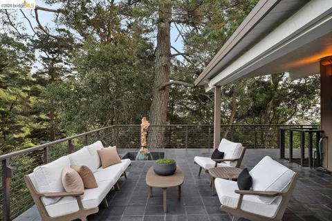 $2,395,000 | 2871 Morley Drive, Oakland, CA 94611