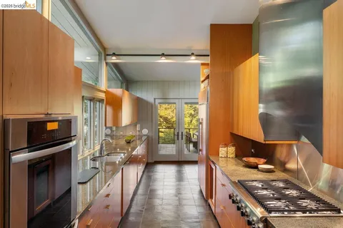 $2,395,000 | 2871 Morley Drive, Oakland, CA 94611