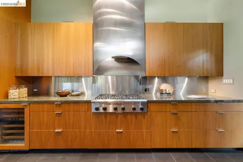 $2,395,000 | 2871 Morley Drive, Oakland, CA 94611
