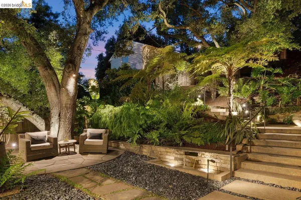 $2,395,000 | 2871 Morley Drive, Oakland, CA 94611