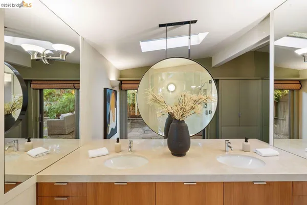 $2,395,000 | 2871 Morley Drive, Oakland, CA 94611
