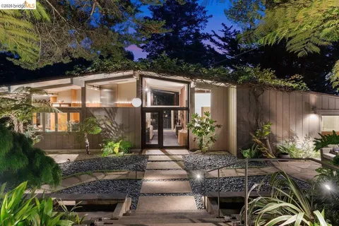 $2,395,000 | 2871 Morley Drive, Oakland, CA 94611