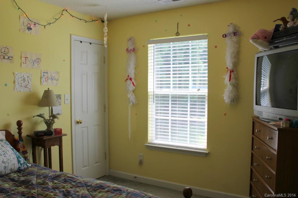 809 River Trail Road Lowell, NC 28098 - Photo 15 of 19 Gallery Image 15
