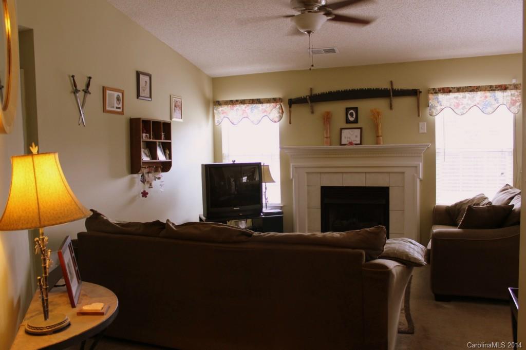809 River Trail Road Lowell, NC 28098 - Photo 3 of 19 Gallery Image 3