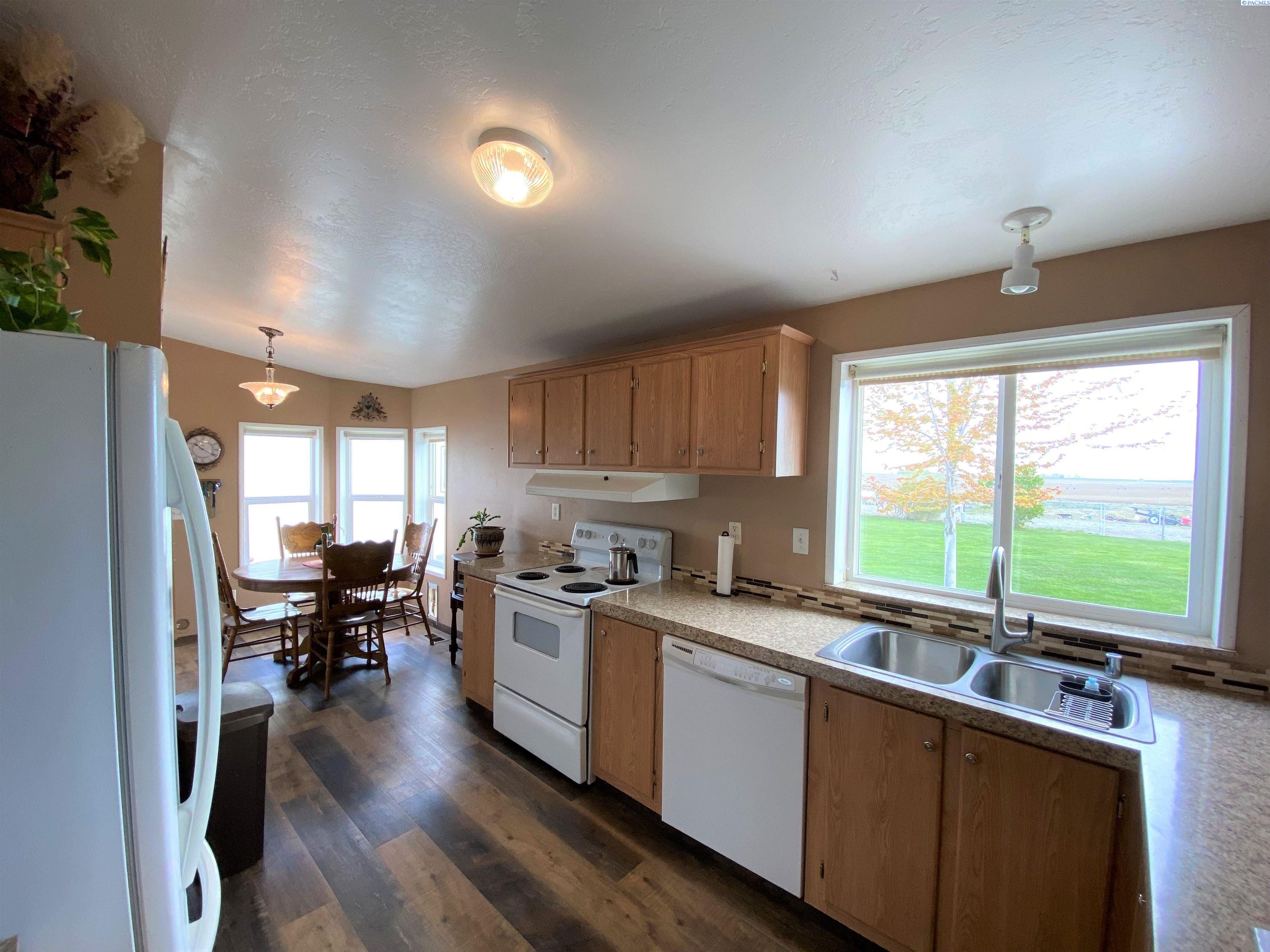 28404 East Ruppert Road Benton City, WA 99320 - Photo 18 of 42 Gallery Image 18