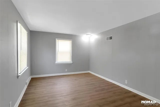 $1,450 | 8246 Montreal Drive, St. Louis, MO 63132