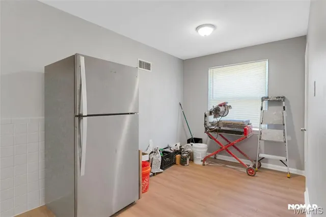 $1,450 | 8246 Montreal Drive, St. Louis, MO 63132