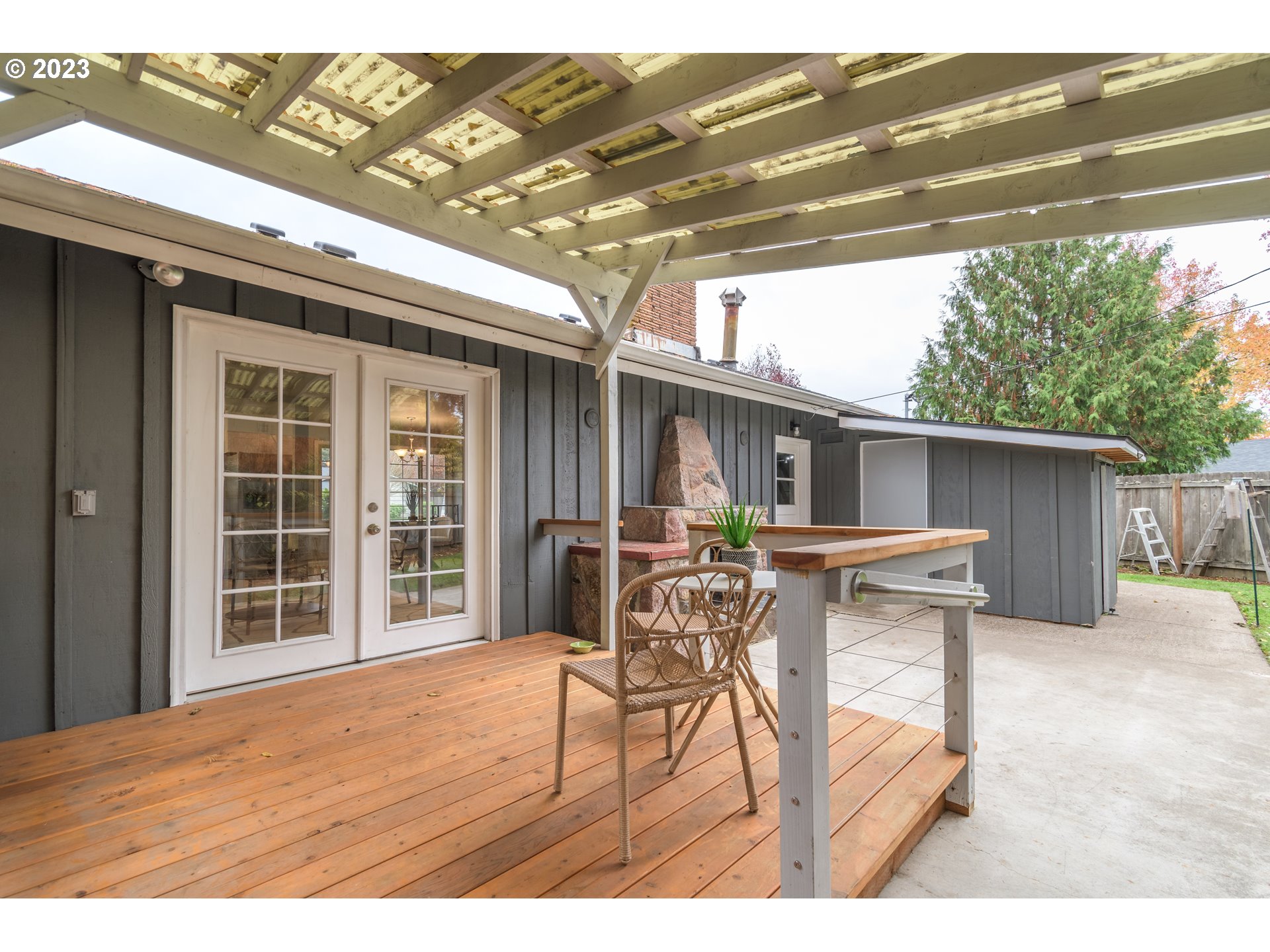 1730 Market Street Springfield, OR 97477 - Photo 26 of 43 a patio with table and chairs
