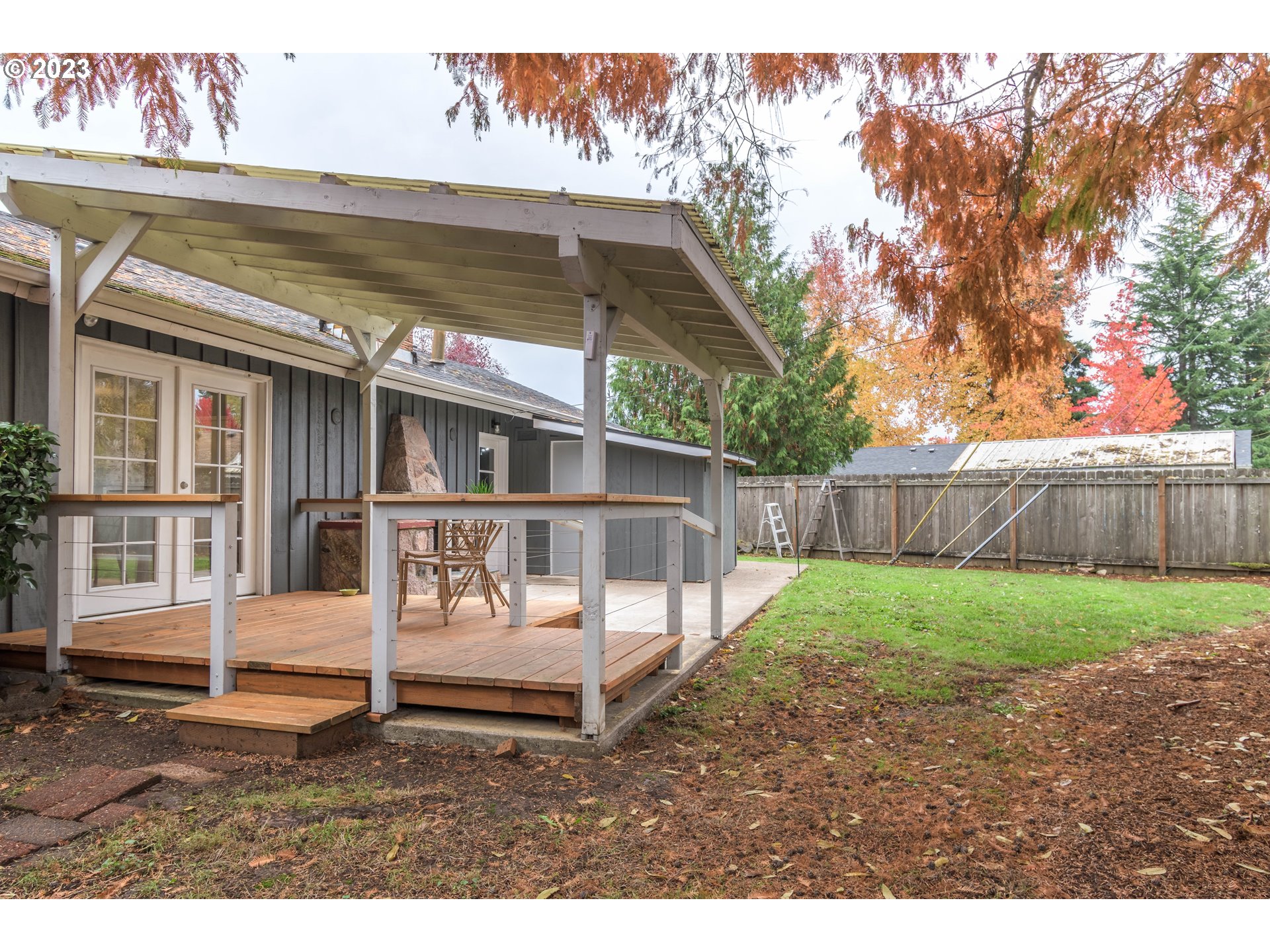 1730 Market Street Springfield, OR 97477 - Photo 28 of 43 a backyard of a house with barbeque oven