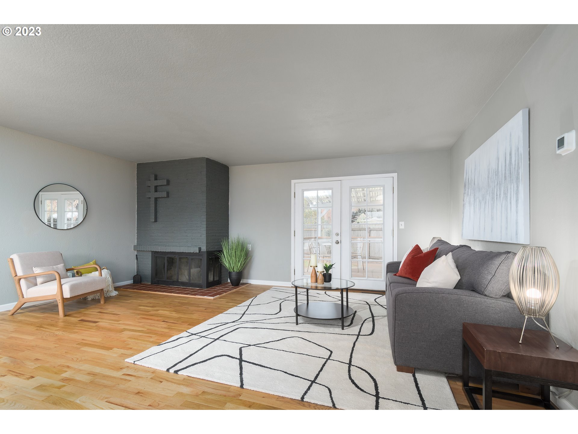 1730 Market Street Springfield, OR 97477 - Photo 4 of 43 a living room with furniture