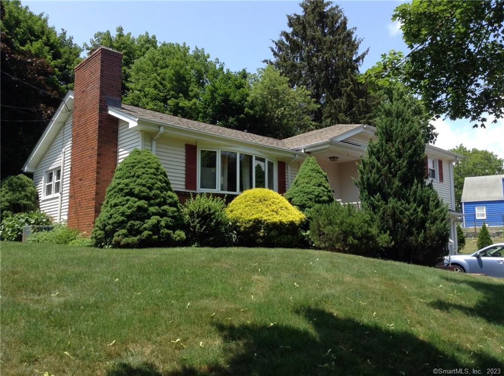 130 Pembroke Road Hamden, CT 06514 - Photo 1 of 1 Exterior front view.