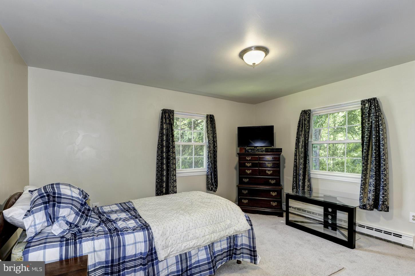11317 Rambling Road Gaithersburg, MD 20879 - Photo 18 of 27 Bedroom (Master)