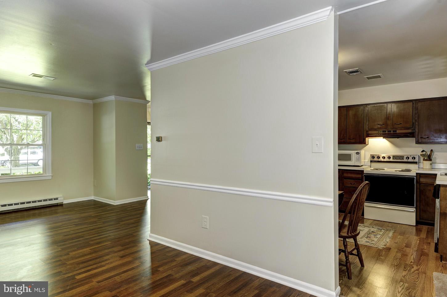 11317 Rambling Road Gaithersburg, MD 20879 - Photo 5 of 27 Dining Room