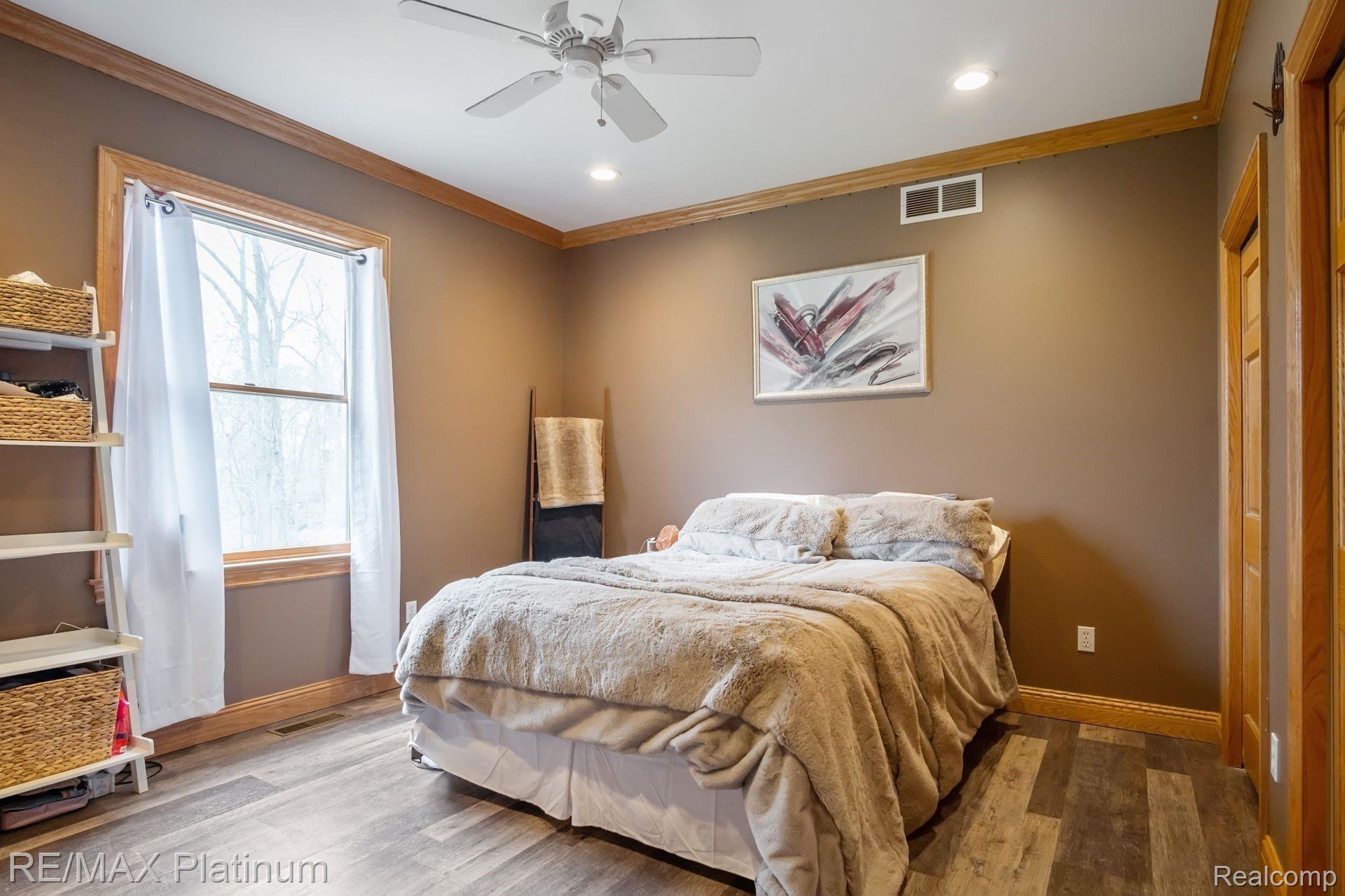 3803 Norton Road Howell, MI 48843 - Photo 56 of 68 3803 Norton Bed 3