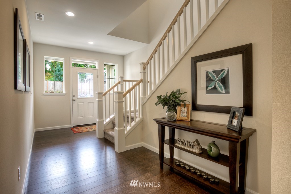 3429 195th Place Southeast, Unit 2 Bothell, WA 98012 - Photo 3 of 17 Gallery Image 3