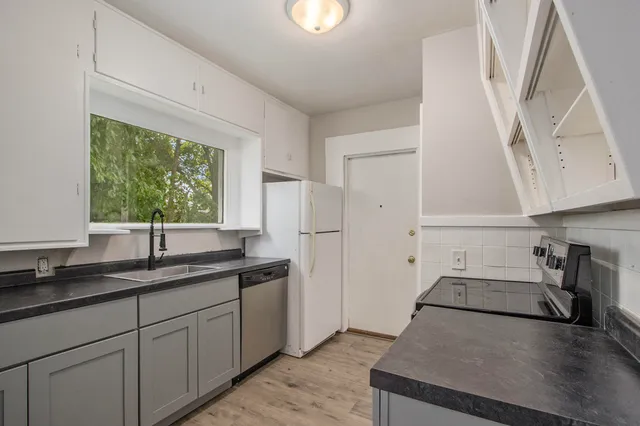 $415,000 | 3419 West Michigan Avenue, Kalamazoo, MI 49006