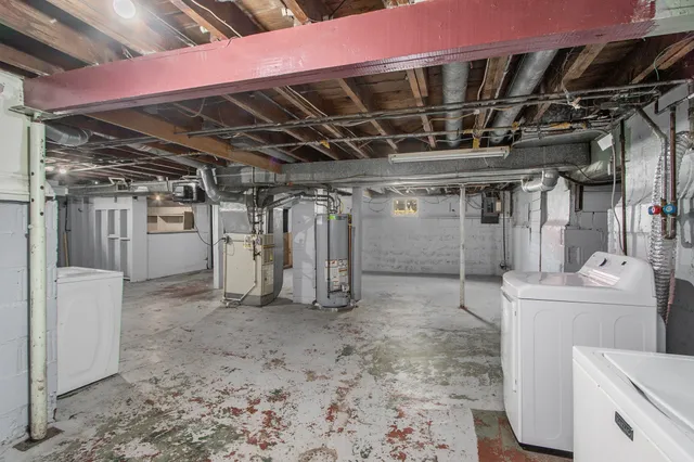 $415,000 | 3419 West Michigan Avenue, Kalamazoo, MI 49006