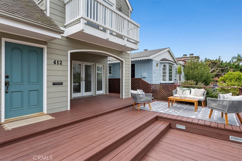 412 5th Street Manhattan Beach, CA 90266 - Photo 3 of 37