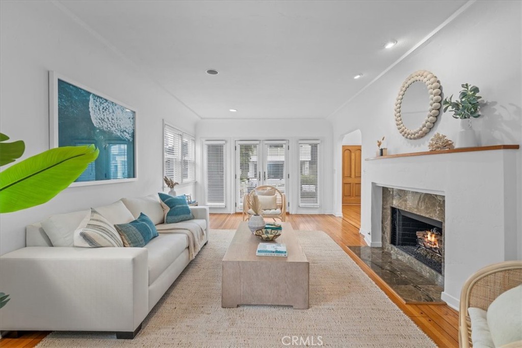 412 5th Street Manhattan Beach, CA 90266 - Photo 9 of 37